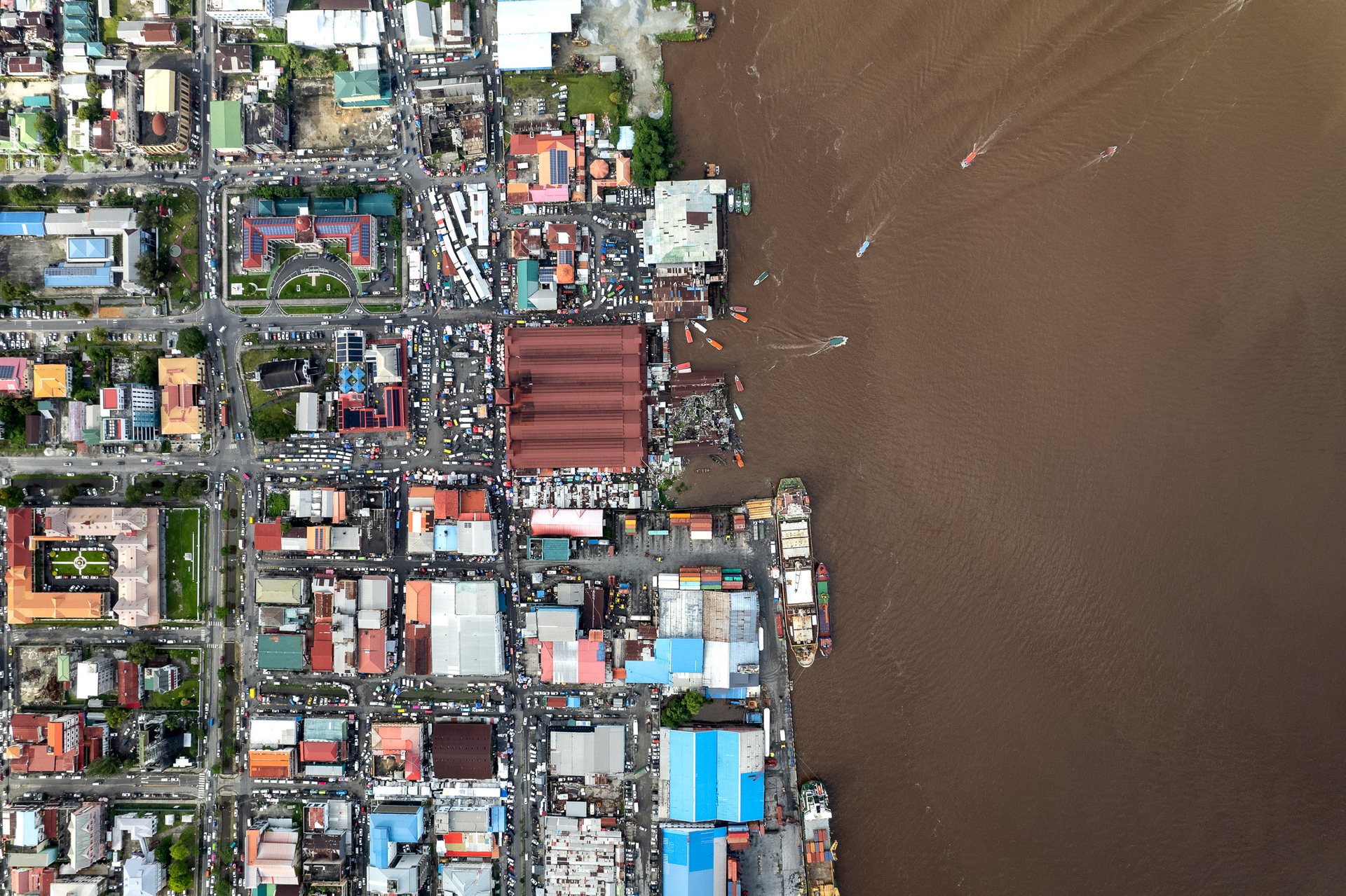 Georgetown, the main port and capital of Guyana, is on the banks of the Demerara River.