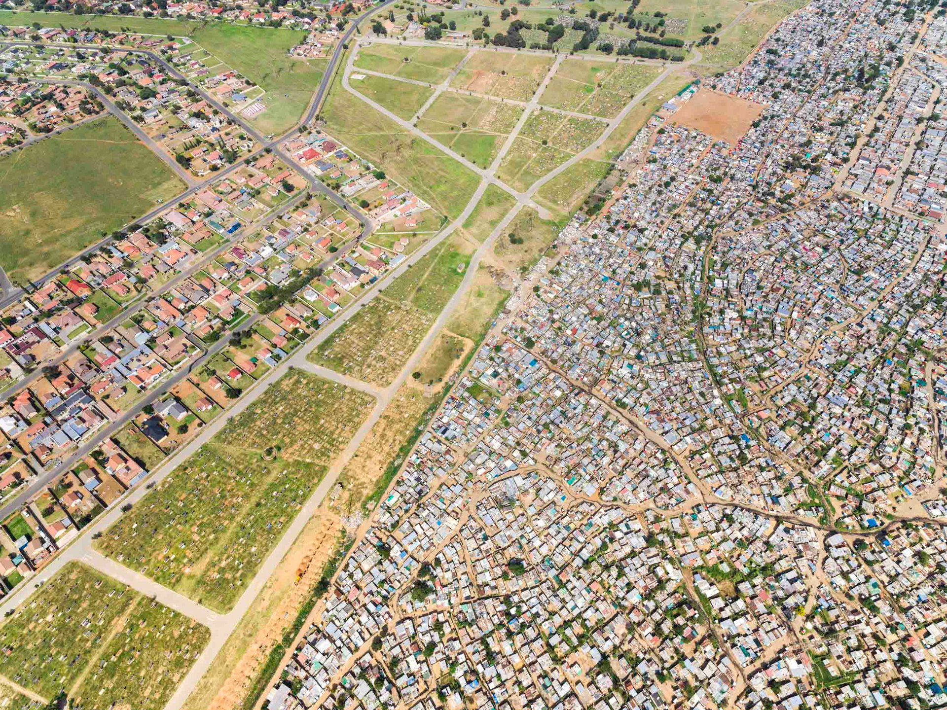 Mooifontein Cemetery next to Vusimuzi, Tembisa.