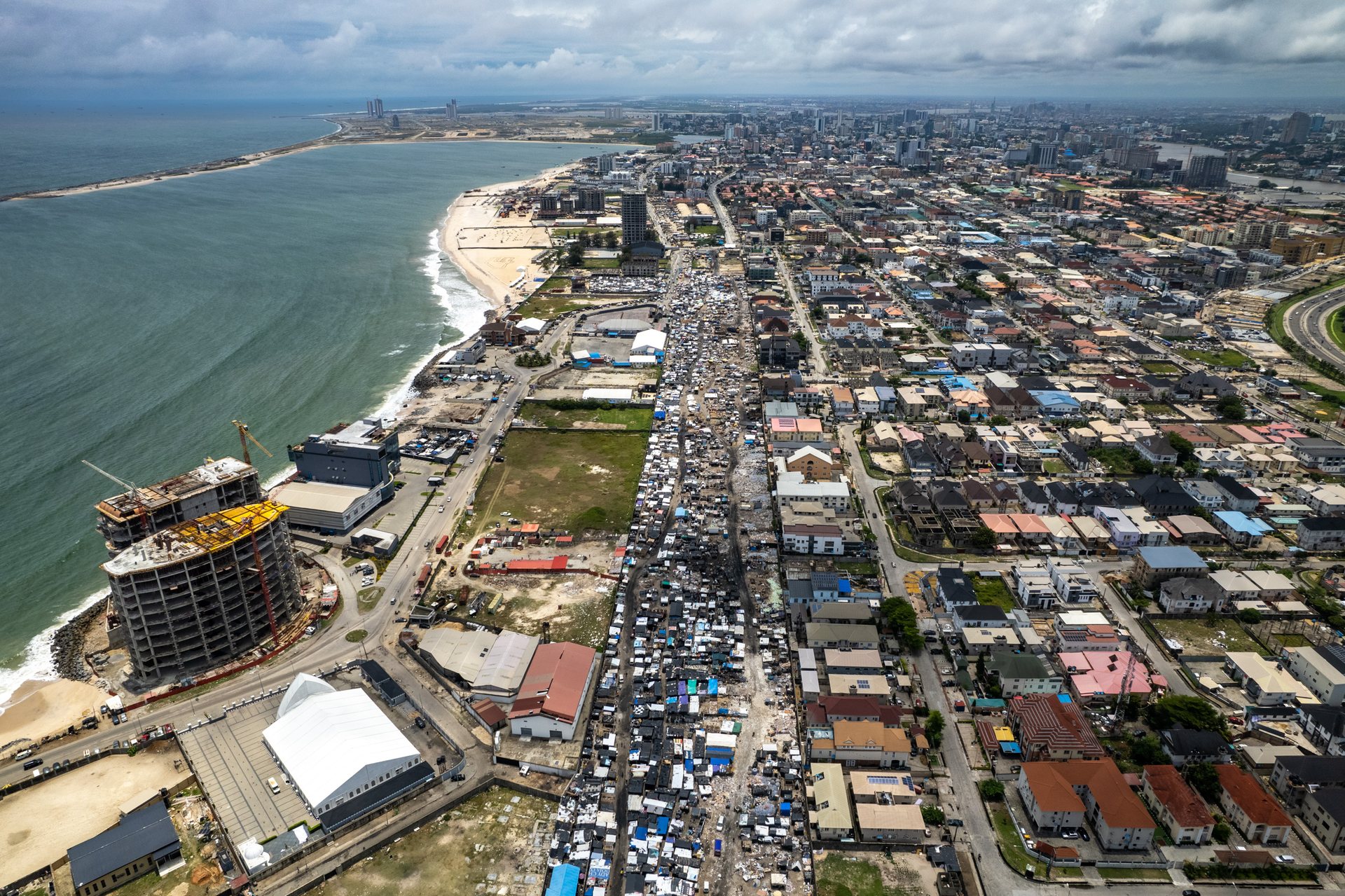 Opportunity knocks: temporary informal housing appears wherever there is a vacancy in ownership.