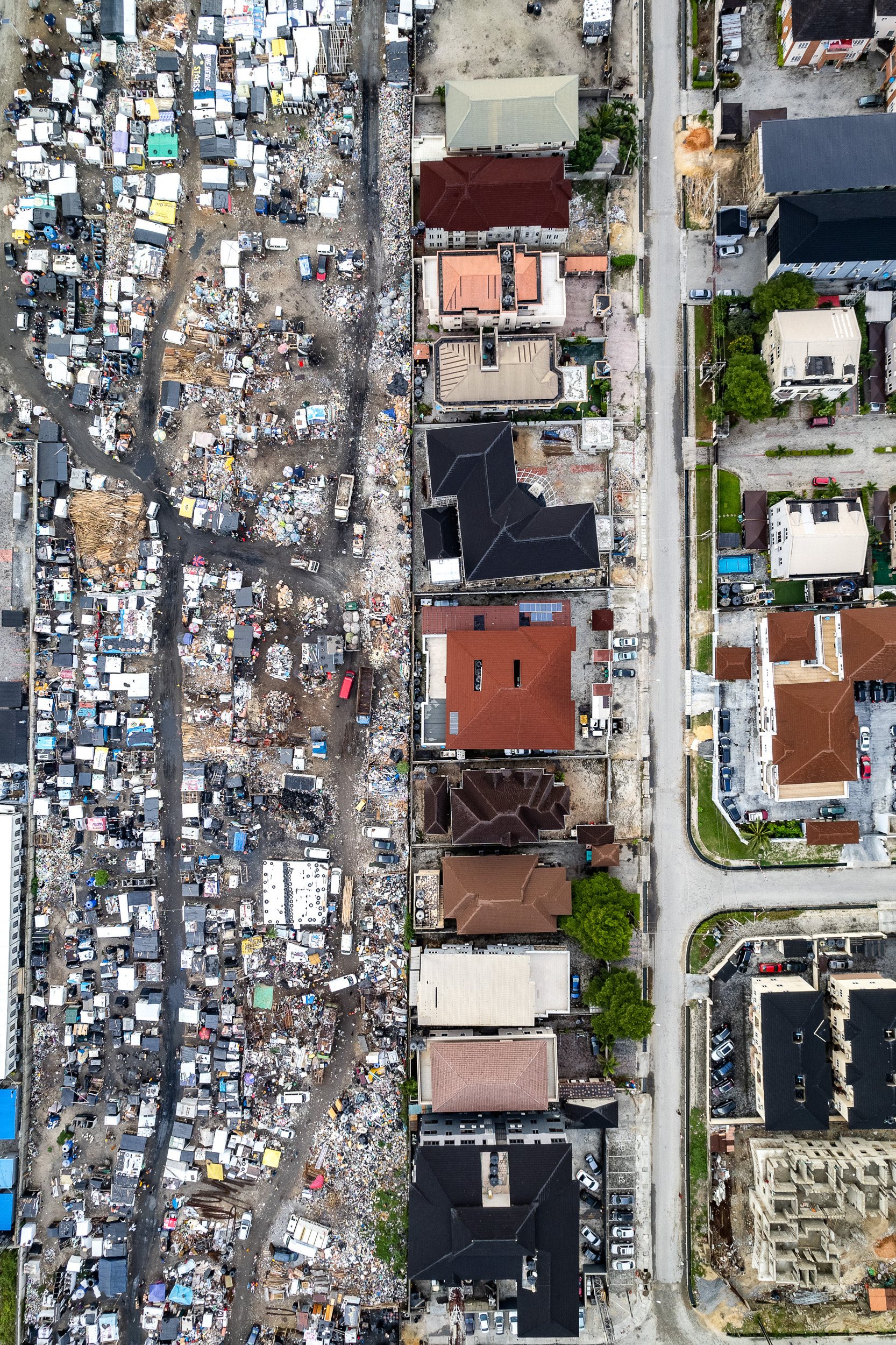 Informality exists in the liminal zone between the ocean and the houses of Victoria Island.