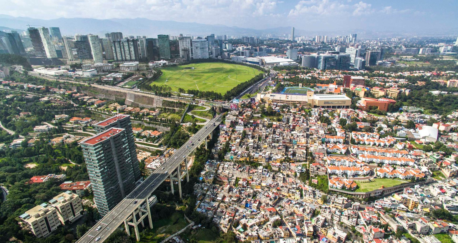 A view of the highway which divides Santa Fe between rich and poor.