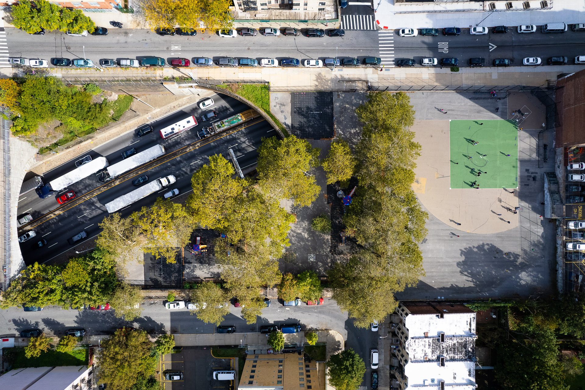 The Cross-Bronx Expressway, another controversial Robert Moses project, was routed north of Crotona Park and through the Tremont neighborhood, severely disrupting the character of the largely Jewish society at the time.
