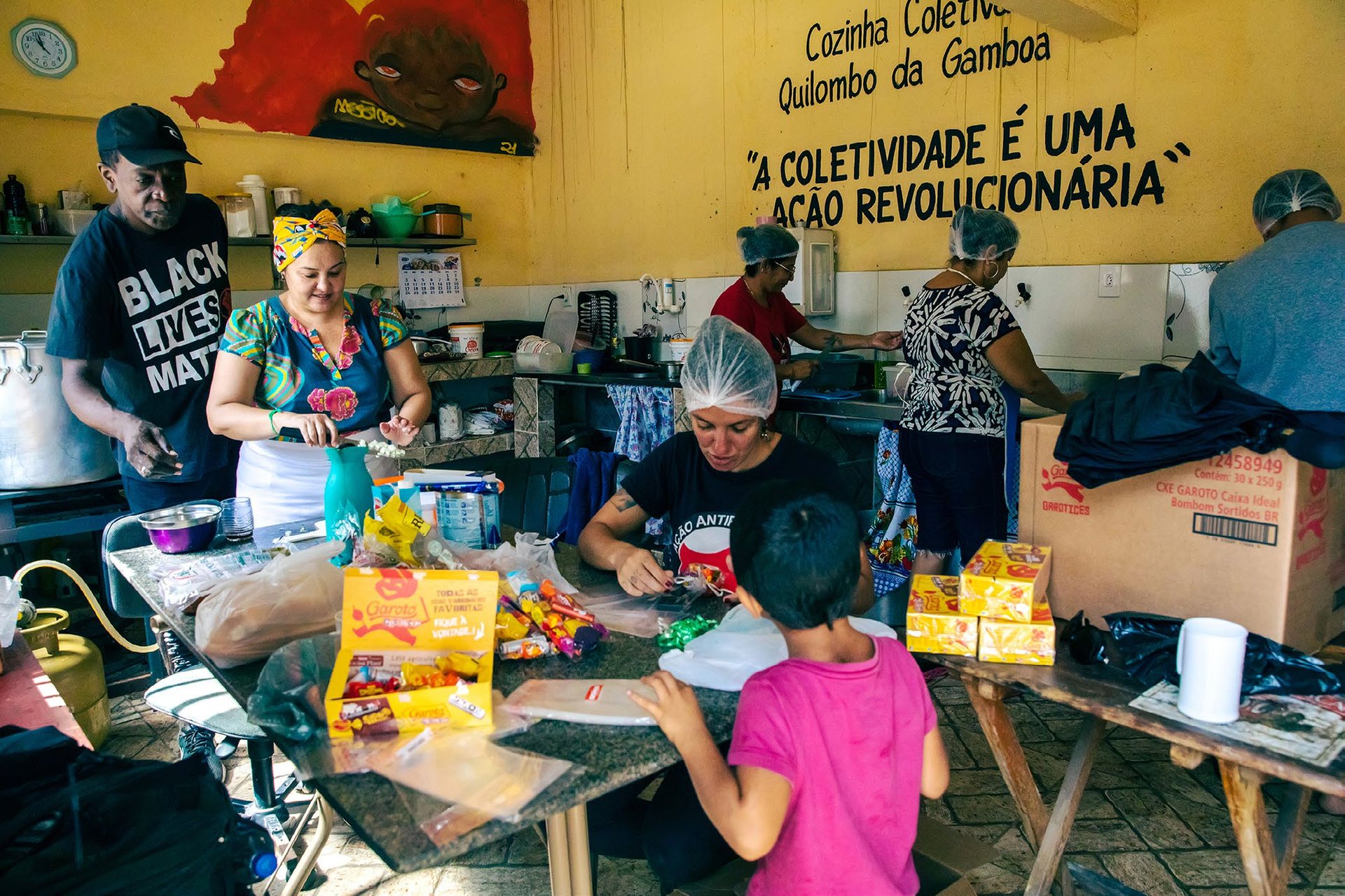 Quilombo Sacopã and is located right in the middle of one of the wealthiest neighborhoods in Rio (Lagoa).