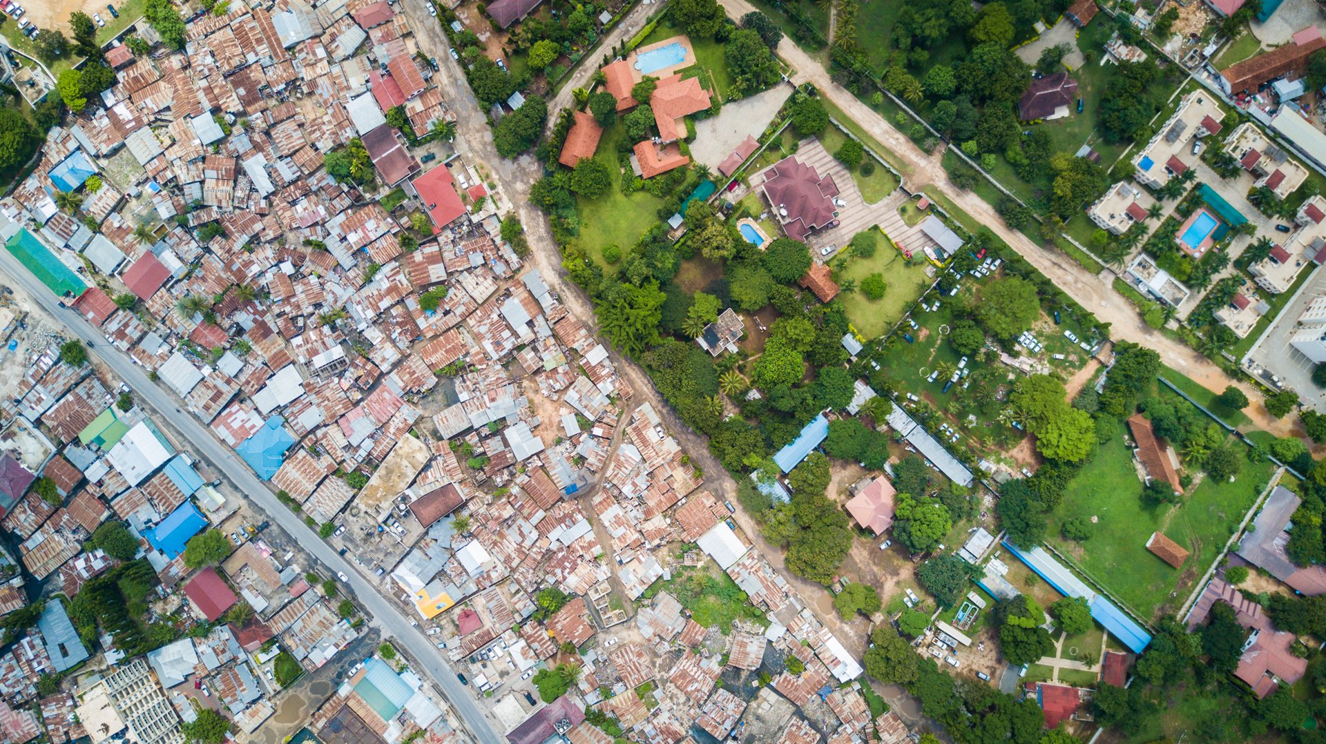 Msasani and Masaki exist side by side, along old colonial boundaries for European settlement in Dar es Salaam.